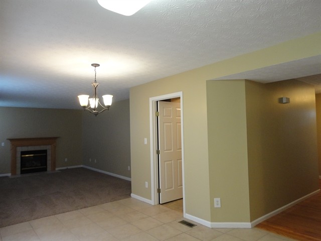 Building Photo - 1441 Scenic River Road