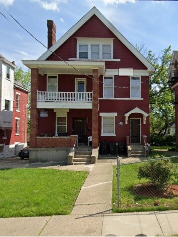 Building Photo - 835 Hutchins ave