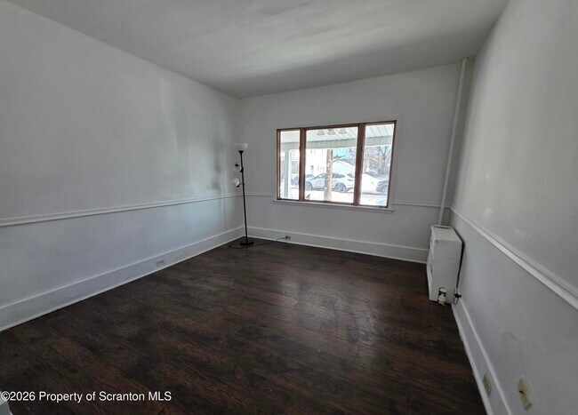 Building Photo - 138 S Fillmore Ave