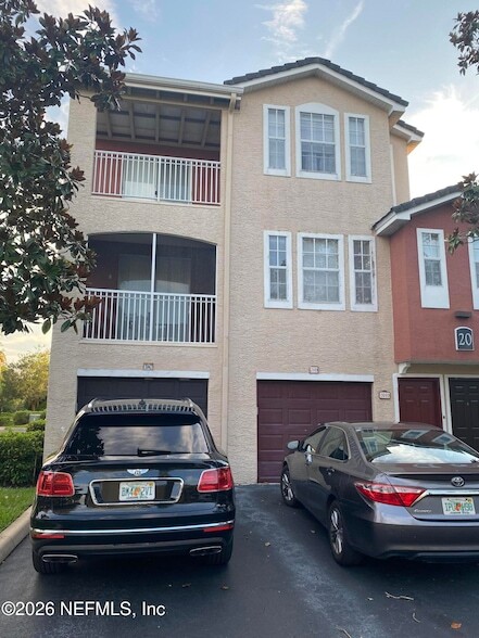Building Photo - 10075 Gate Pkwy N