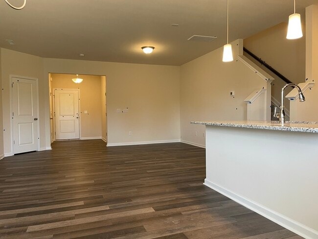 Building Photo - 604 Colby Pl
