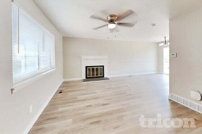 Foto del edificio - 5936 S Independence St