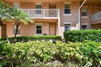 Building Photo - 1003 Fairwaycove Ln
