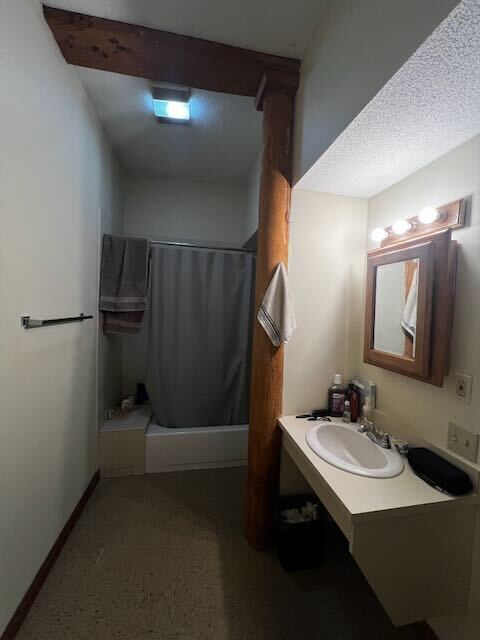 Foto del edificio - 100 Bemis Rd