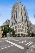 Building Photo - 819 Virginia St