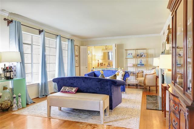 Foto del edificio - 6606 Stichter Ave