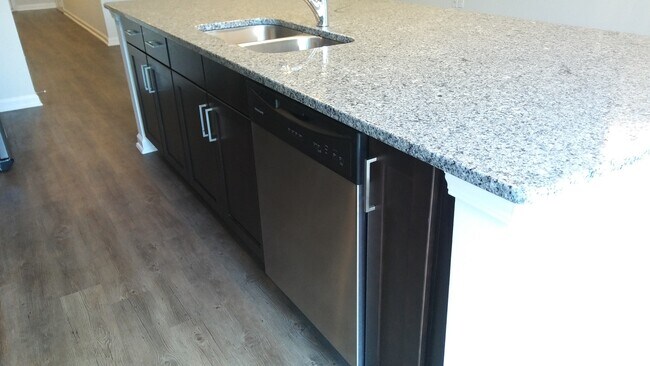 Foto del edificio - Spacious 3 Bedroom Townhome at Wild Wing