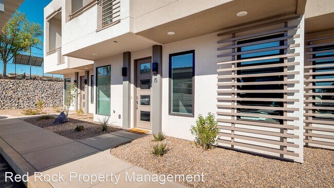 Building Photo - 4 br, 3.5 bath House - 1122 S 1790 W #15