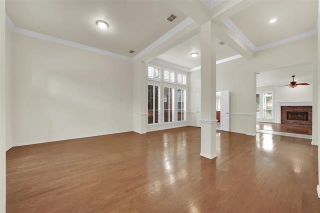 Building Photo - 5701 Hilton Head Dr