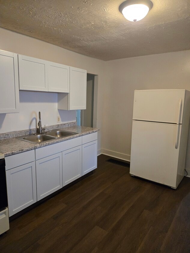 Foto principal - 317 Harrison St