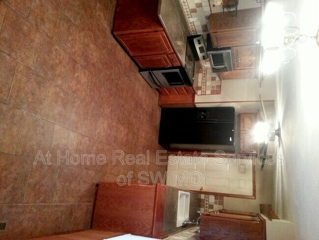 Foto del edificio - 3203 W Hanover St