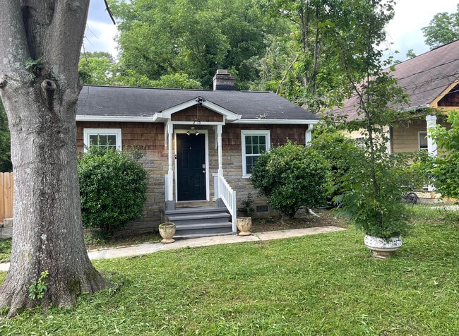 Photo - Gloria - 2015 Chicago Ave NW House