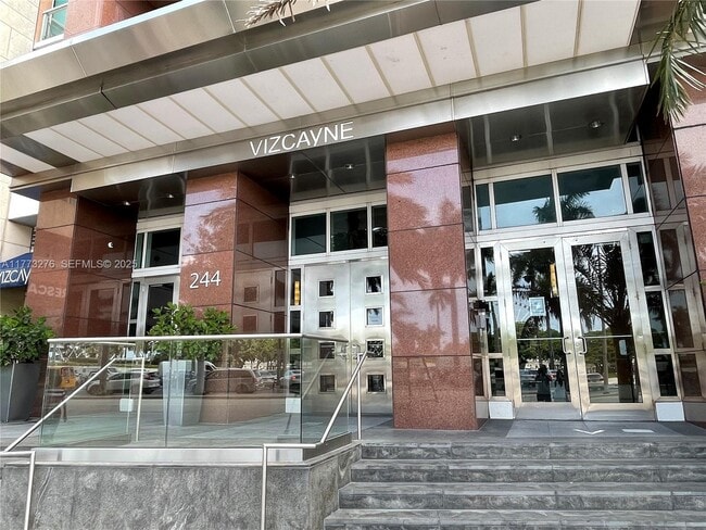 Foto del edificio - 244 Biscayne Blvd