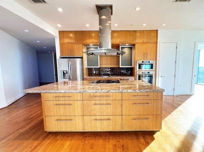 Building Photo - 1600 Post Oak Blvd