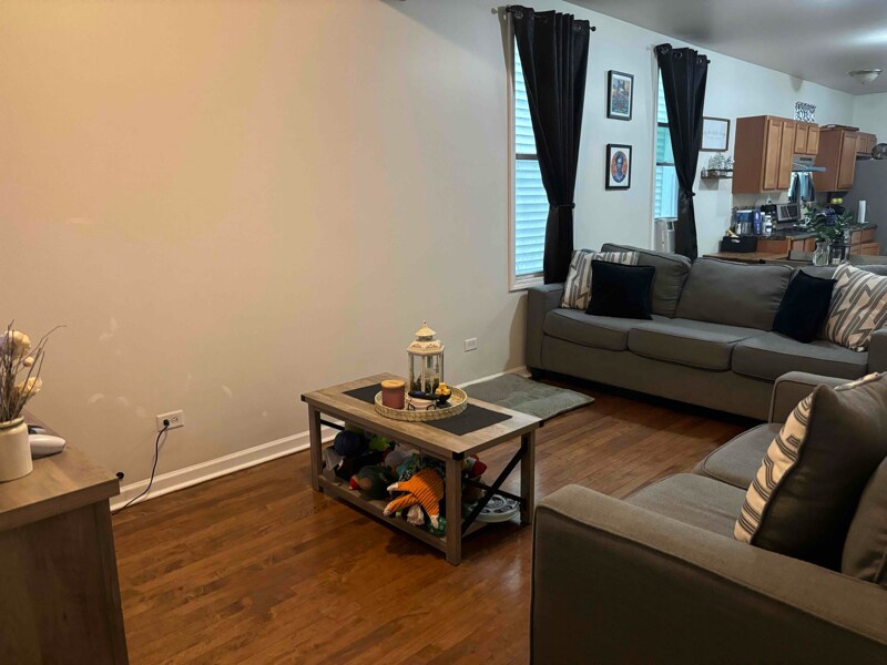 Foto principal - 1626 N Kildare Ave