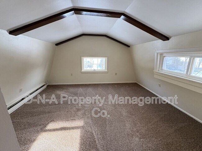 Foto del edificio - 106 3rd St