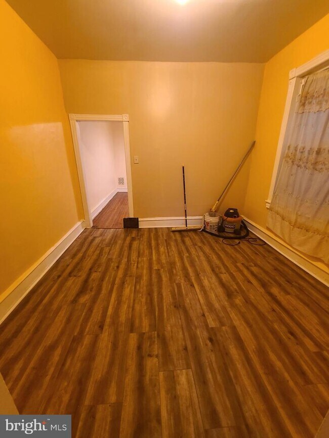 Foto del edificio - 5739 Wyalusing Ave