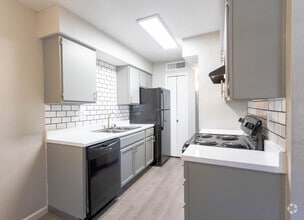 1BR 1BA - 690 SF - Paso Oeste Apartments