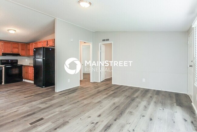 Building Photo - 3 Bedroom Pet-Friendly Home in Hillsborough, NC with Main Street Renewal