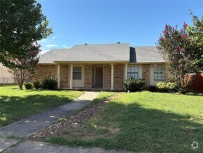 Building Photo - 455 Everest Ct