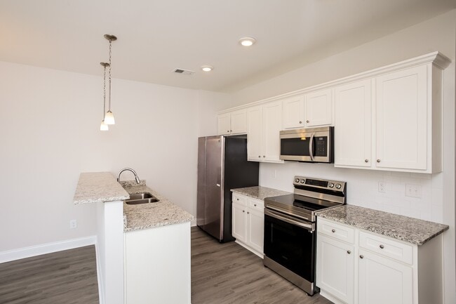 Foto del edificio - 122 Sidney Walk Ln