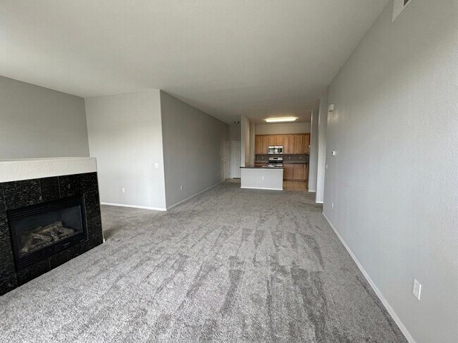 Foto del edificio - 8489 Canyon Rim Cir