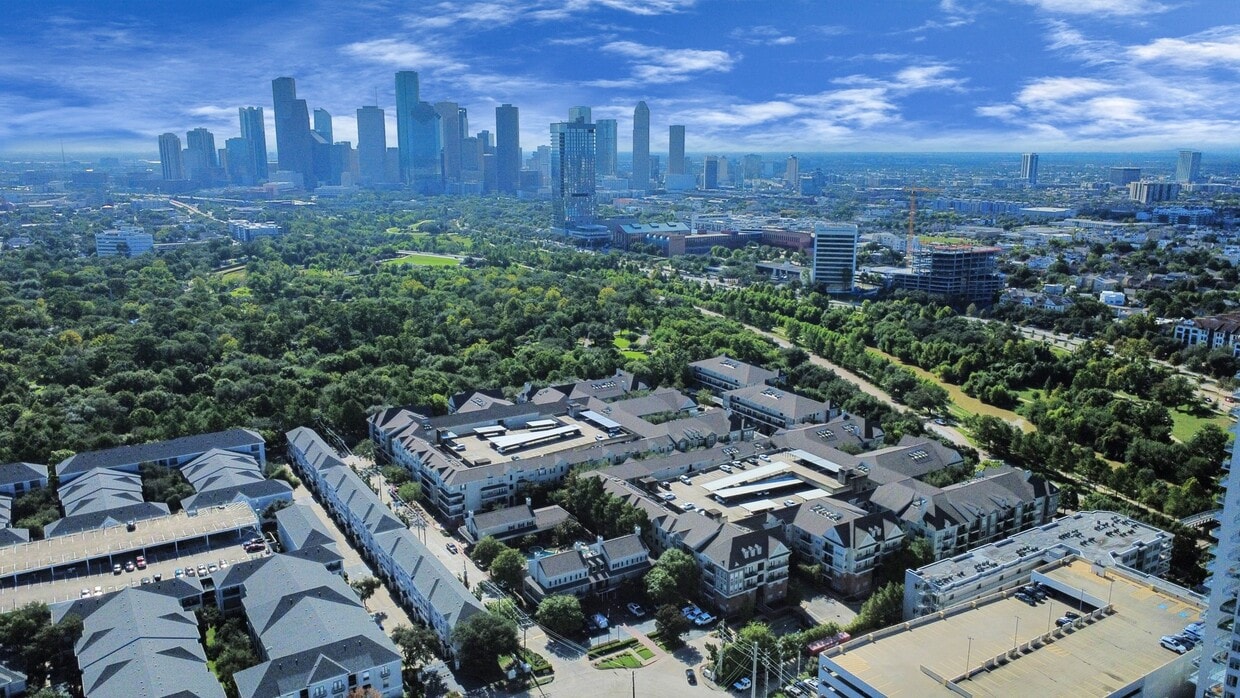 Primary Photo - 3003 Memorial Ct