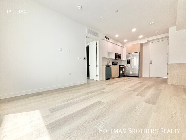 Building Photo - 4406 Fulton Ave