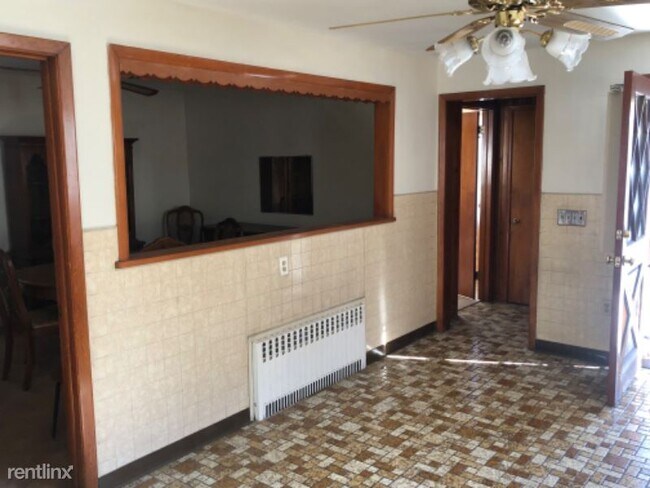 Foto del edificio - 4 br, 2 bath House - 2048 East main st