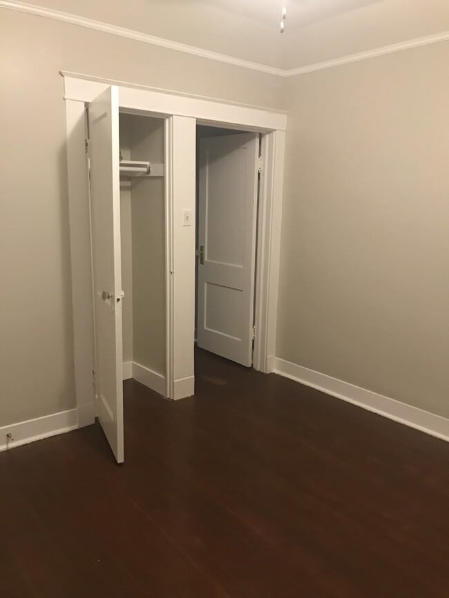 Larger bedroom - 623 N Alexander St