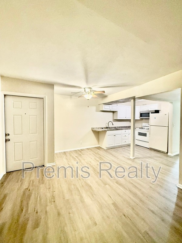 Foto del edificio - 1799 N Highland Ave