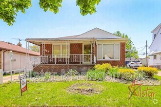 Building Photo - 9113 Outlook Dr