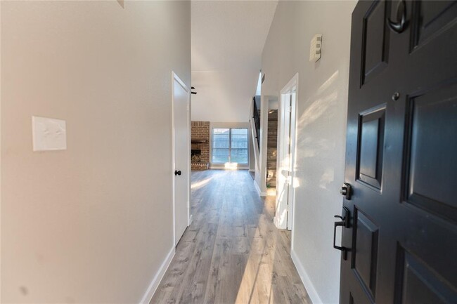 Foto del edificio - 4714 Glenvillage St