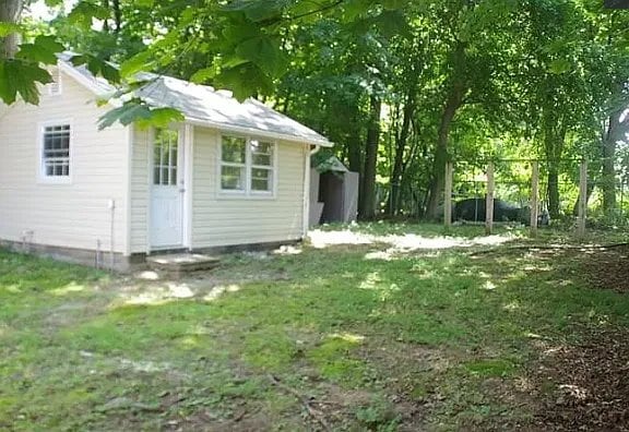 Building Photo - 26 Courter Ave