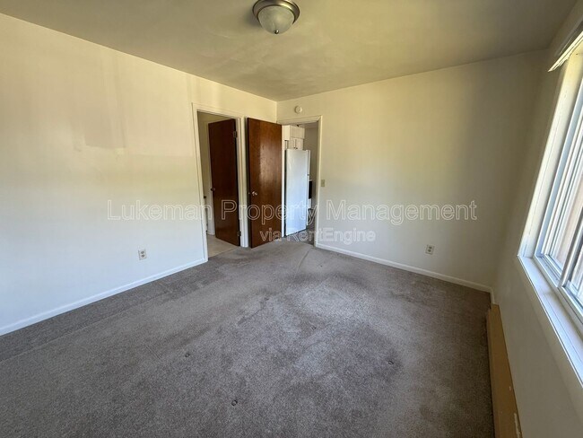 Foto del edificio - 13024 N Boulevard St
