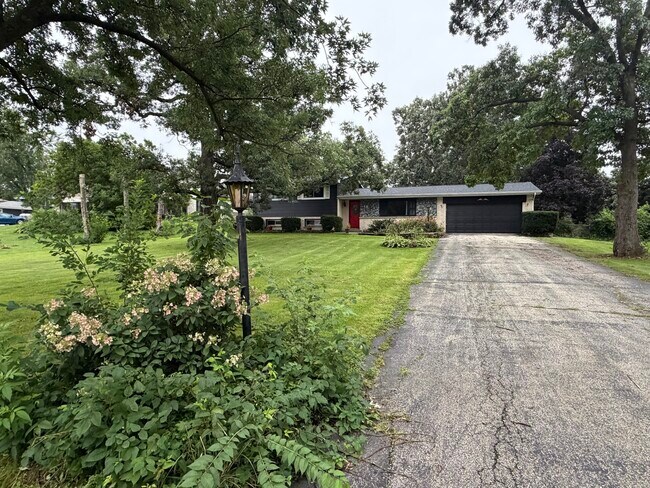 Foto del edificio - 12838 Artesian St