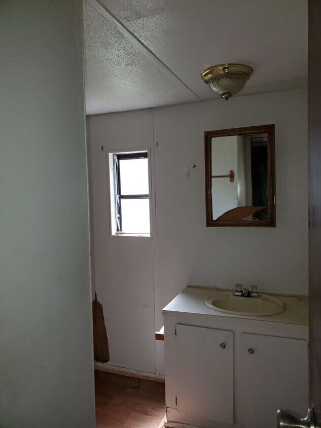 Building Photo - New Home Available! Rent this 2 Bedroom Mobile Home in Aiken!