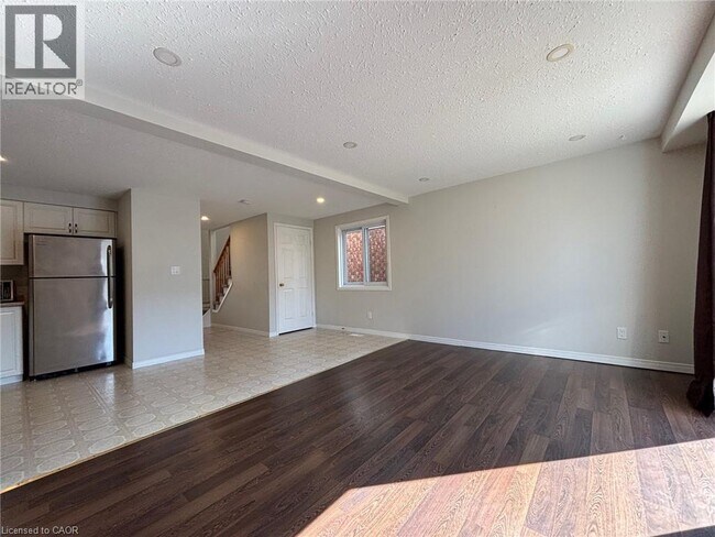 Building Photo - 71 Activa Ave