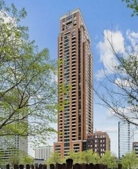 Primary Photo - 1160 S Michigan Ave