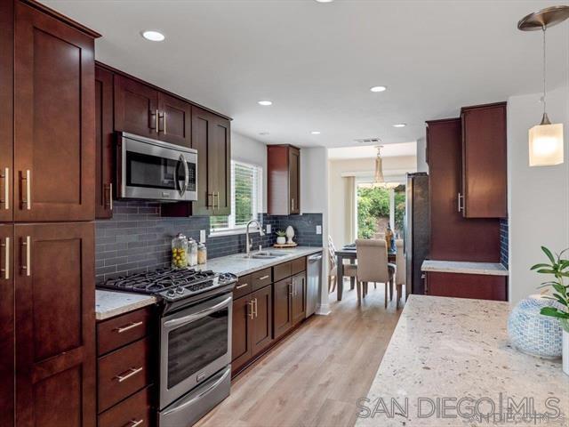 Foto del edificio - 12415 Horado Rd