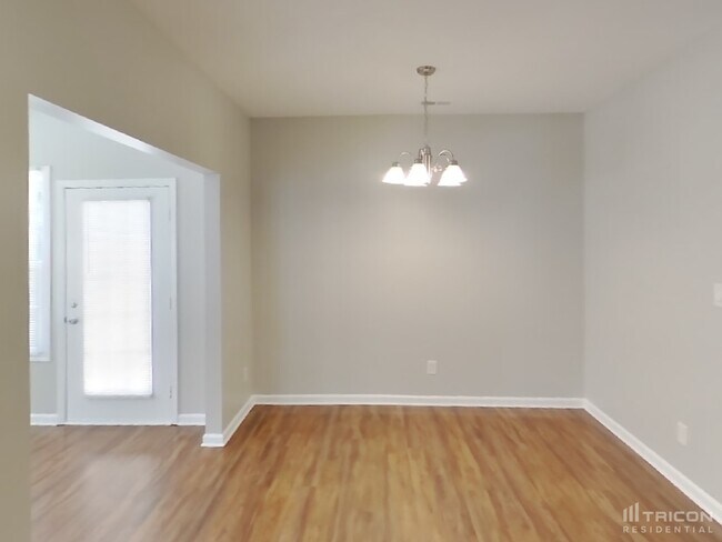 Foto del edificio - 4263 Cairo Way