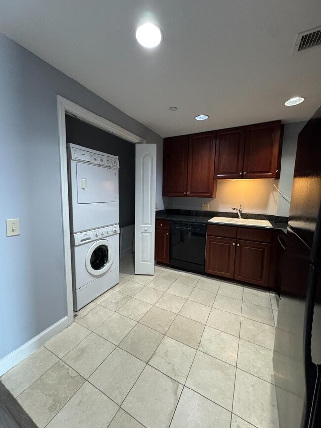 Photo - 195 14th St NE Apartment