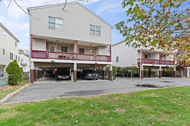 Foto del edificio - 20 Hollow Wood Ln