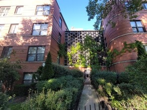 Building Photo - 1353 W Fargo Ave