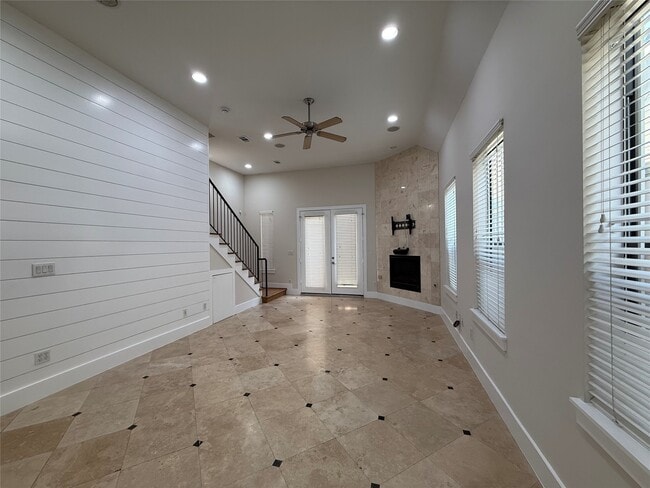 Foto del edificio - 1608 Patterson St