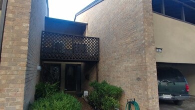 Building Photo - 1817 Pueblo Pl