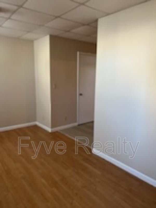 Building Photo - 5809 Lincoln Ave