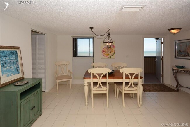 Foto del edificio - 1357 NE Ocean Blvd