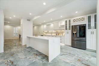 Building Photo - 1201 McDuffie St