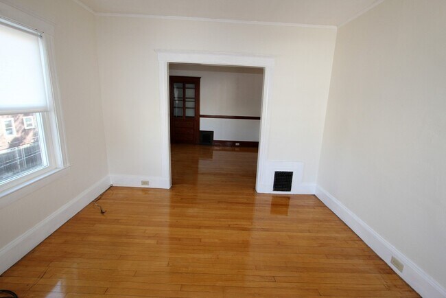Building Photo - 23 Appleton St